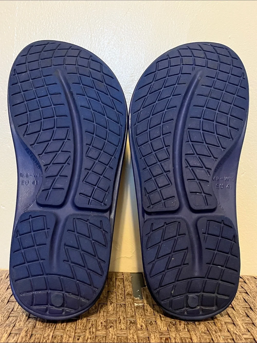 OOFOS Navy Slide with Cushioned Footbed